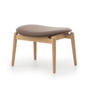 Reposapiés para butaca Varma de madera maciza y piel