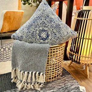 Manta sofá rombos negros