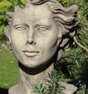 FIGURA DE JARDIN CARA MUJER EMMA