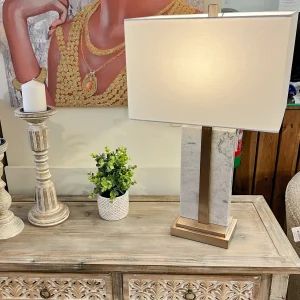 Lámpara de sobremesa mármol dorada