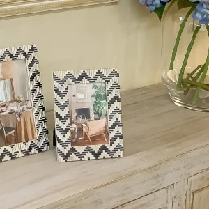 Portafotos resina blanco envejecido 10x15