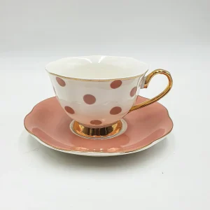 Juego de 4 tazas y plato Madame de Récamier rosa