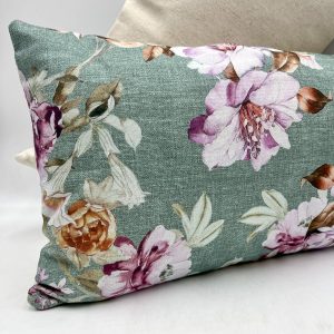 Cojín azul flores de 50x30