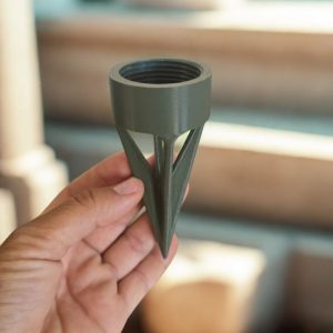 Base en pico para tutor de plantas medianas